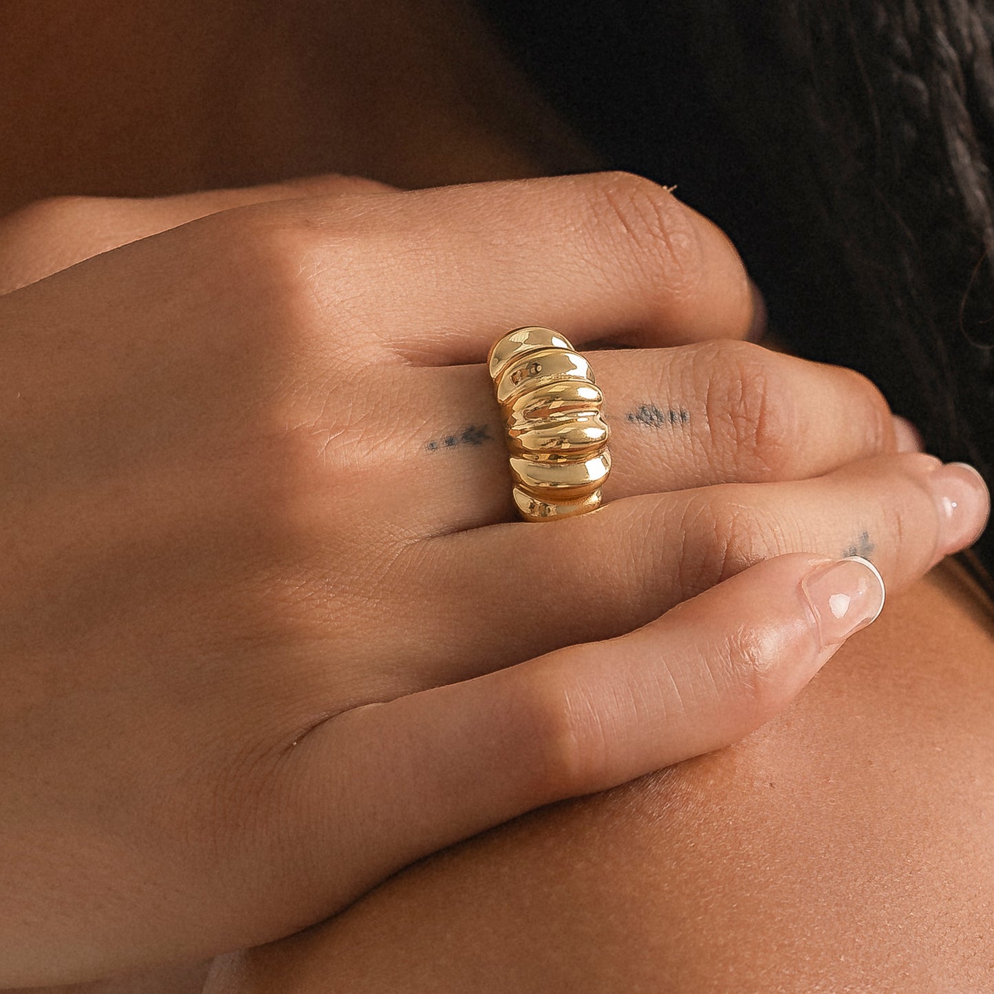 GOLD CROISSANT RING