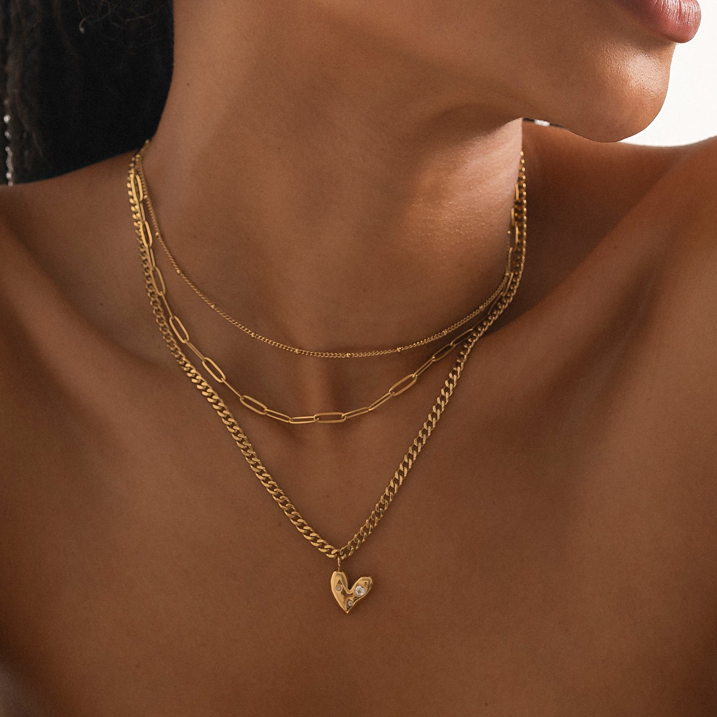 DELICATE BEADED CHAIN