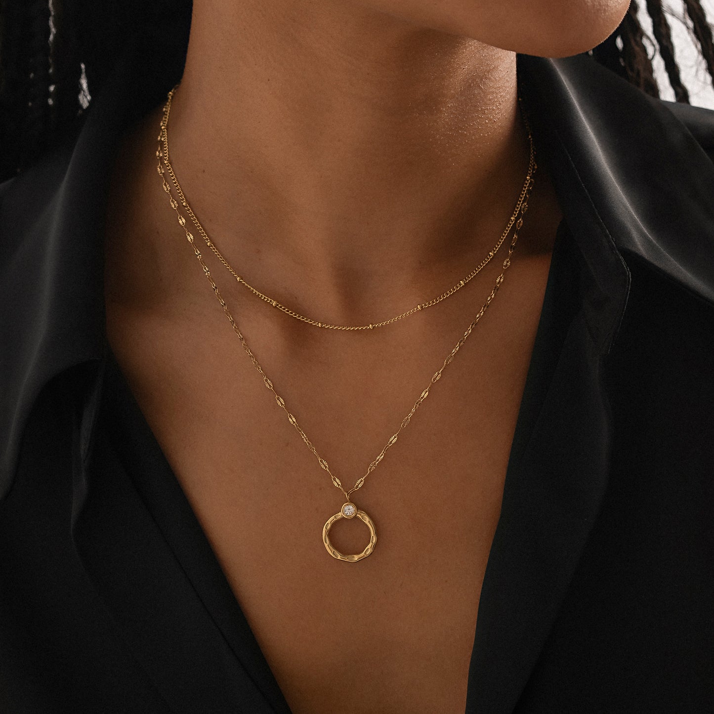 DELICATE BEADED CHAIN