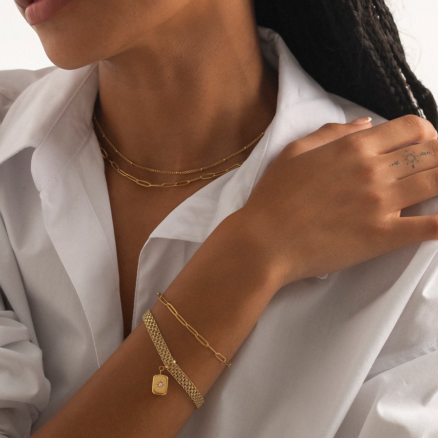 DELICATE BEADED CHAIN