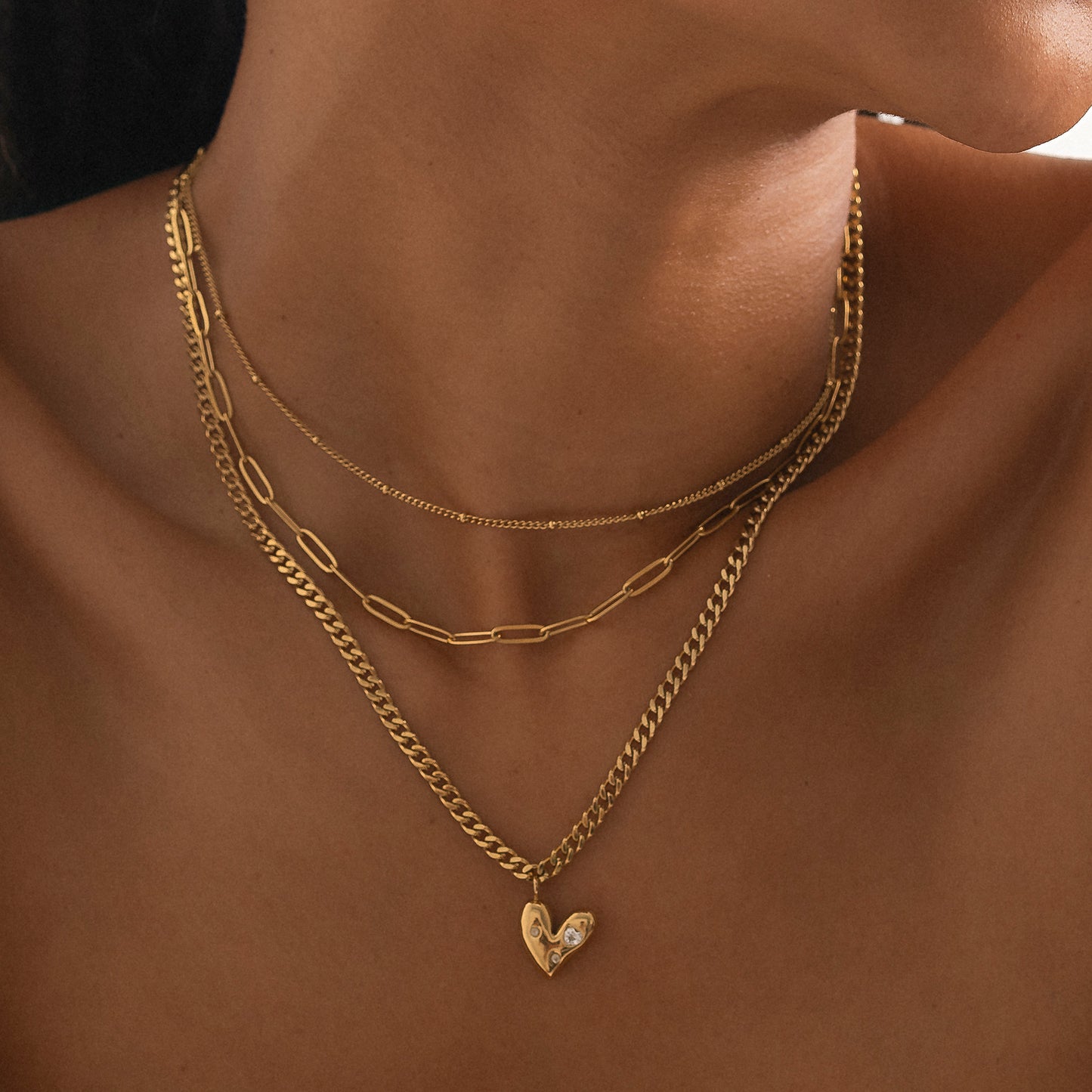 Sparkling Heart Curb Necklace