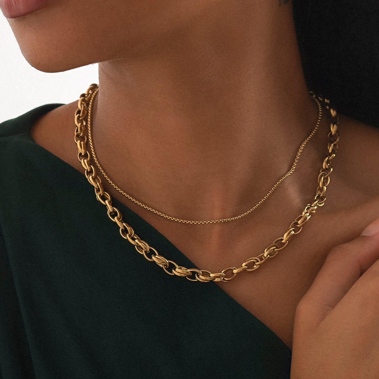 INTERLOCKING LINKS CHAIN