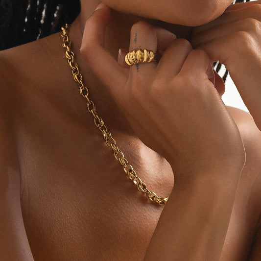 Interlocking Links Chain