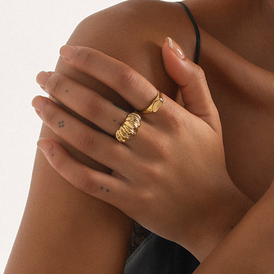 Golden Heart Signet Ring